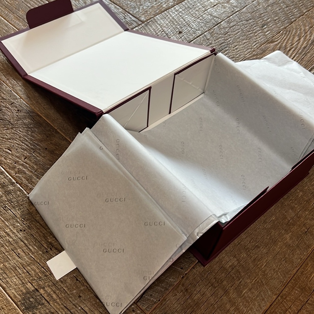 Authentic Gucci box - Picture 5 of 9